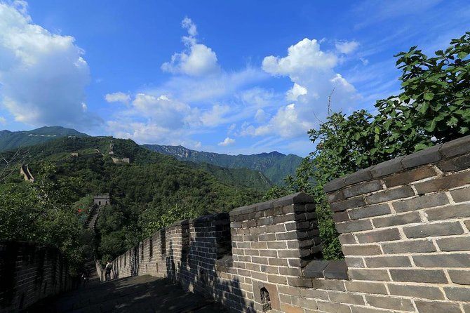 Private Transfer to Mutianyu Great Wall With Professional Driver - Traveler Experience Overview