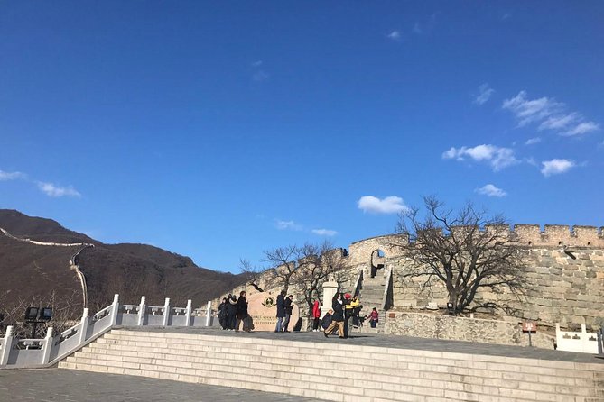 Private Trip to Mutianyu Great Wall and Summer Palace by English Driver - Tour Details