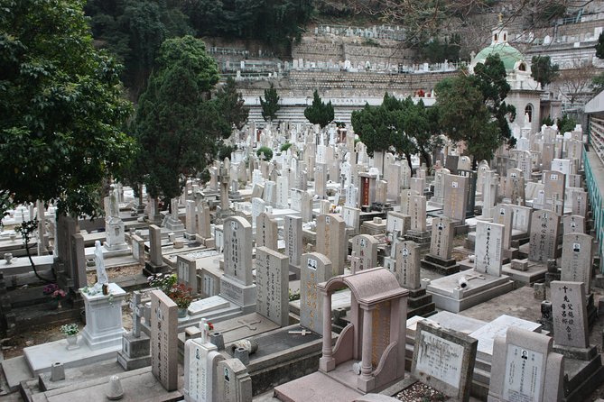 Hong Kong Private Guided Cemeteries Tour  - Hong Kong SAR - Historical Insights