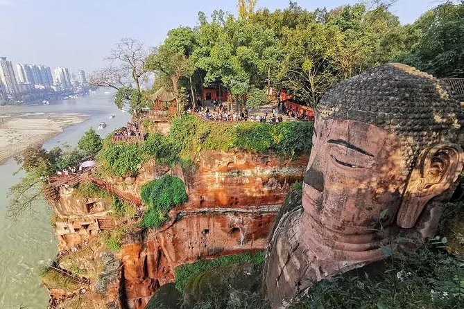 Private Day Tour to Leshan Grand Buddha From Chengdu - Guide Expertise and Transportation