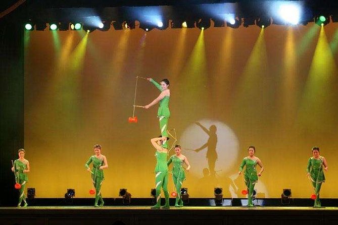 Beijing Roast Duck Banquet and Acrobatics Show With VIP Seats Evening Tour - Key Takeaways