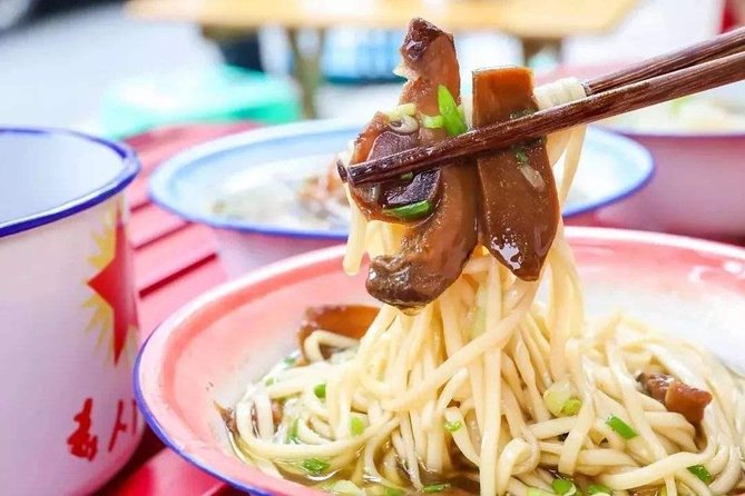 Secret Noodle and Wonton in Shanghai Alleyways With Local Beer - Reviews