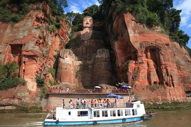 Leshan Giant Buddha and Huanglongxi Ancient Town Day Trip - Customer Experiences