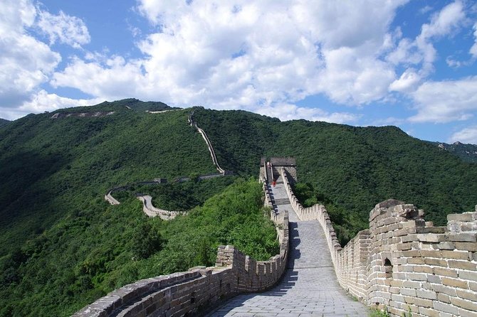 Private All-Inclusive Day Trip to Great Wall, Tiananmen Square and Forbidden City - Lunch Experience