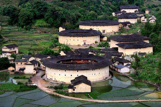 Private Day Tour to Tianluokeng Tulou From Xiamen Including Lunch - Local Interactions