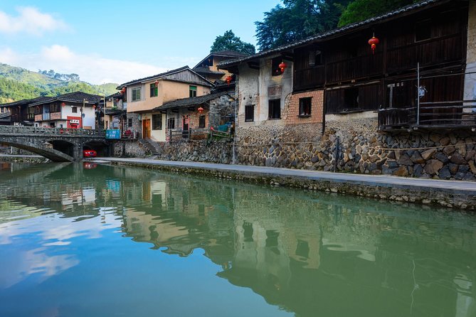 Private Day Tour to Tianluokeng Tulou From Xiamen Including Lunch - Key Takeaways