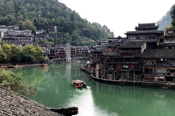 5-Day Combo Package of Zhangjiajie With Fenghuang (By Fast Train)