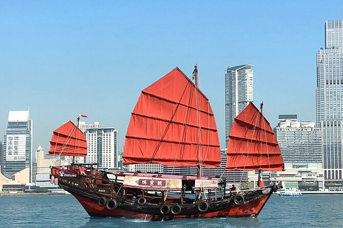 Dukling Boat Tour in Victoria Harbour