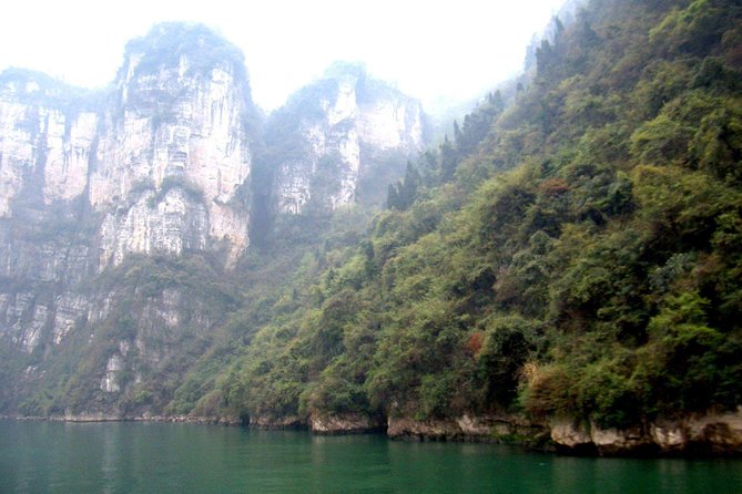 Yangtze River Cruise From Yichang to Chongqing Upstream in 5 Days 4 Nights - Booking Details